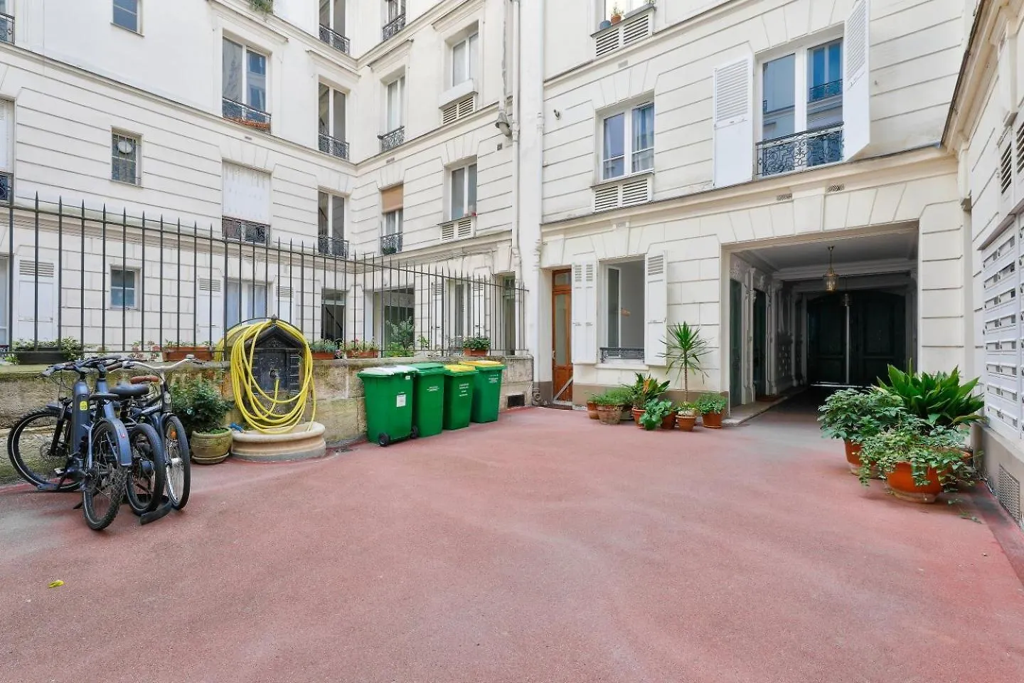 Guestready - Apt. Vintage Au Centre De Appartement Paris